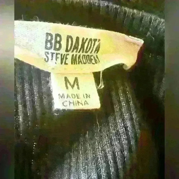 Steve Madden M Top - Picture 3 of 7